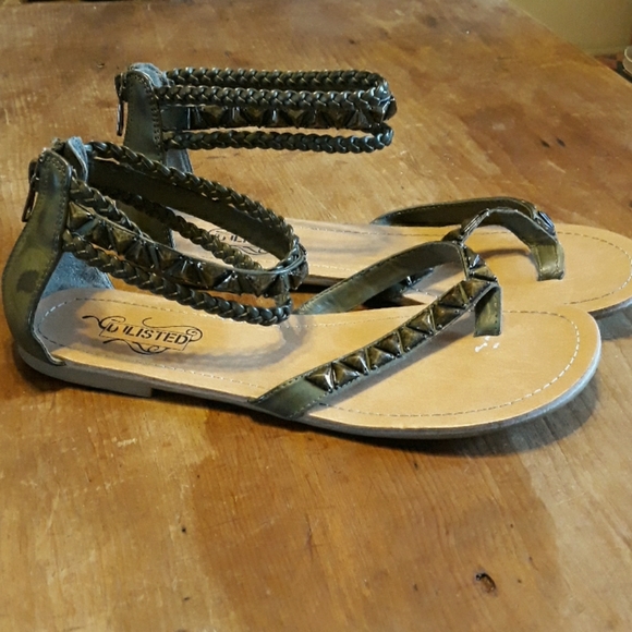 Unlisted olive green and tan flat sandals. - Picture 1 of 5